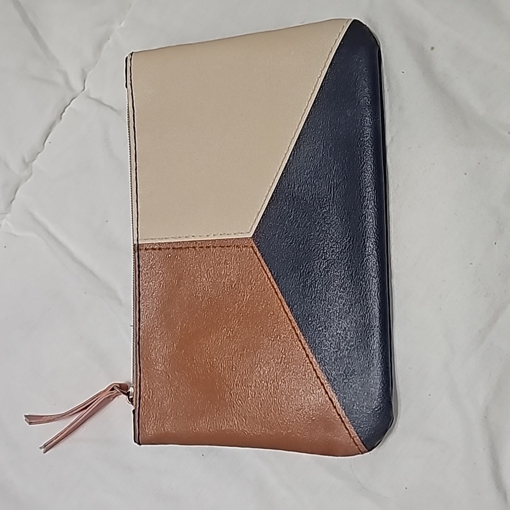 Ipsy makeup bag